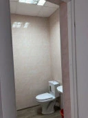 Здание, 2-этажное, общ.пл. 524,2 кв. м., неотделимые улучшения: охранная система, пожарная сигнализация, система видеонаблюдения, право аренды на земельный участок 1133 кв. м: Республика Коми, г. Печора, ул. Свободы, д. 3, 2-этажное здание